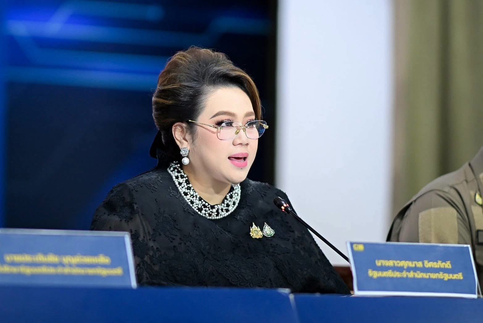 &ldquo;ศุภมาส&rdquo; สั่ง สคบ. ประสาน ปคบ. เช็กด่วน ขบวนการรับจ้างกดบัตรคอนเสิร์ต หลอกเก็บเงินล่วงหน้า เร่งช่วยผู้เสียหาย เตือนซื้อออนไลน์ผ่านช่องทางการเท่านั้น