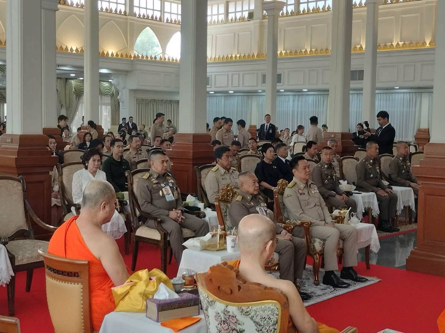 รัฐบาล...น้อมนำโครงการพระราชดำริ ตามพระบรมราโชบาย ร่วมบูรณาการความร่วมมือทุกภาคส่วน พัฒนาพื้นที่บริเวณภูเขาทอง วัดสระเกศราชวรมหาวิหาร และป้อมมหากาฬ เป็นพื้นที่สาธารณประโยชน์ต่อส่วนรวม แหล่งท่องเที่ยวสำคัญทางประวัติศาสตร์ และพัฒนาคุณภาพชีวิตประชาชนอย่างยั่งยืน