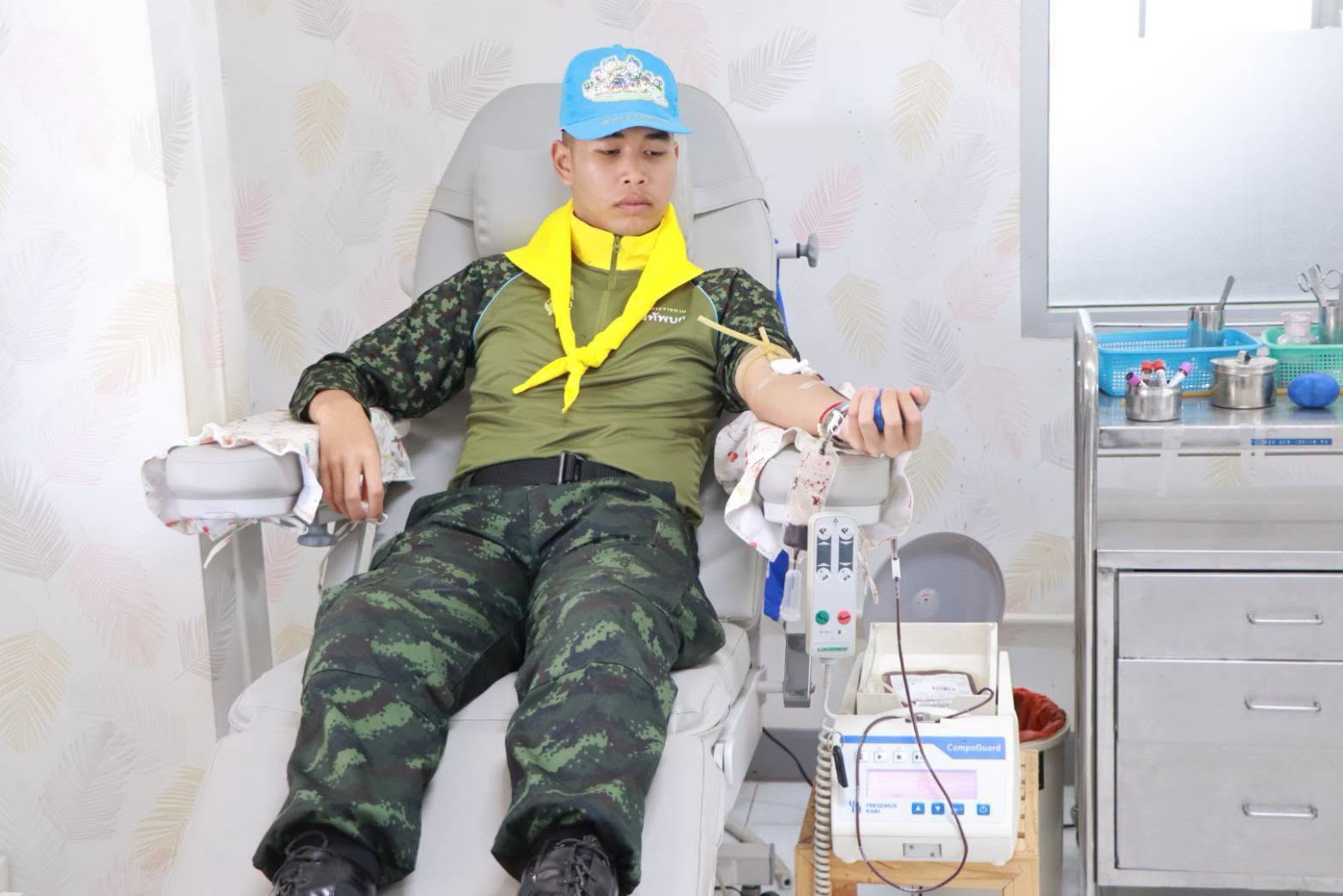 มทบ.37 ระดมกำลังพลจิตอาสา &ldquo;ทำความดีด้วยหัวใจ&rdquo; บริจาคโลหิต 2,450 ซีซี ช่วยผู้ป่วย 3 รายต้องการเลือดเร่งด่วน
