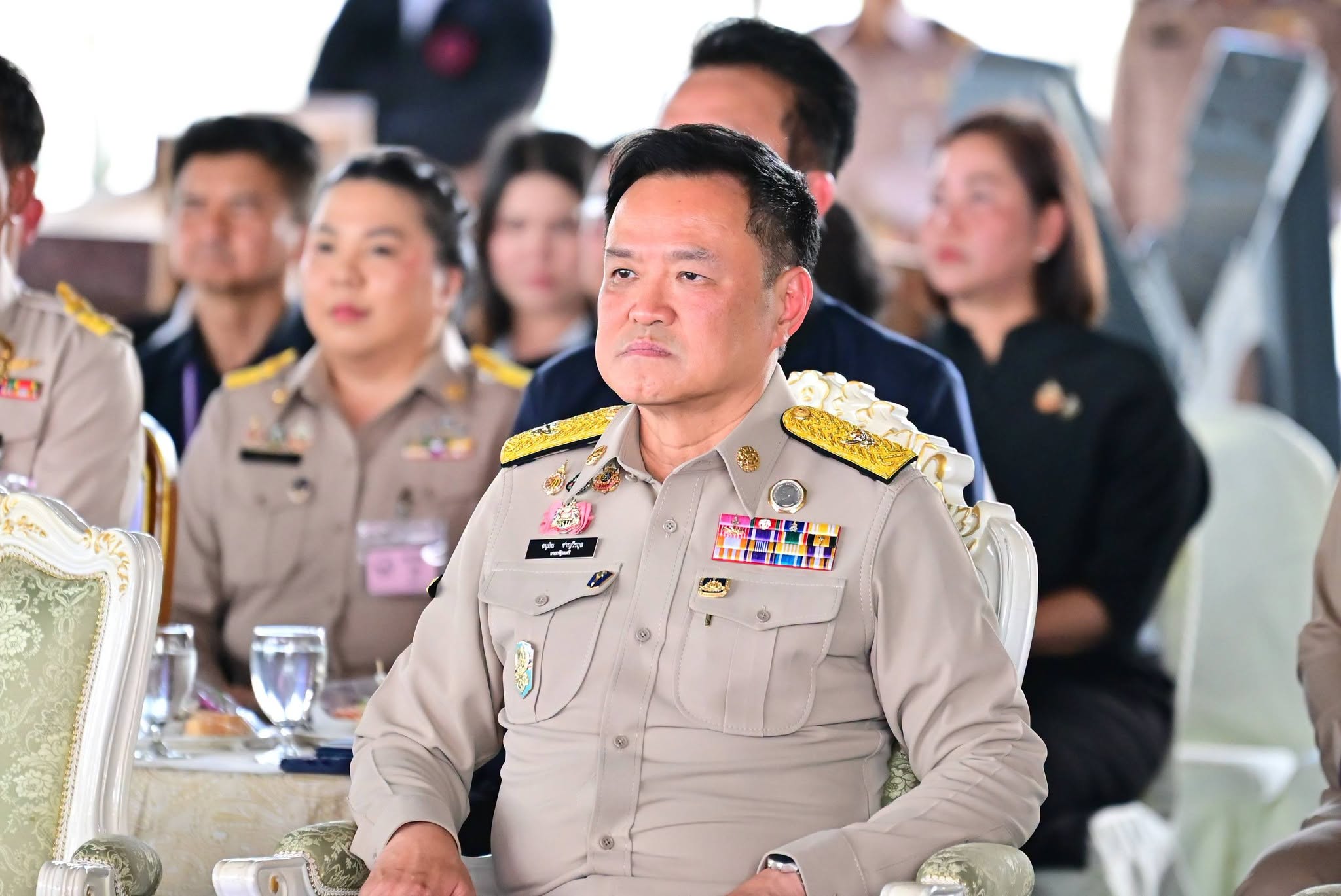 นายกรัฐมนตรีและรัฐมนตรีว่าการกระทรวงมหาดไทย ตรวจความพร้อมการเตรียมการจัดขบวนพยุหยาตราทางชลมารค