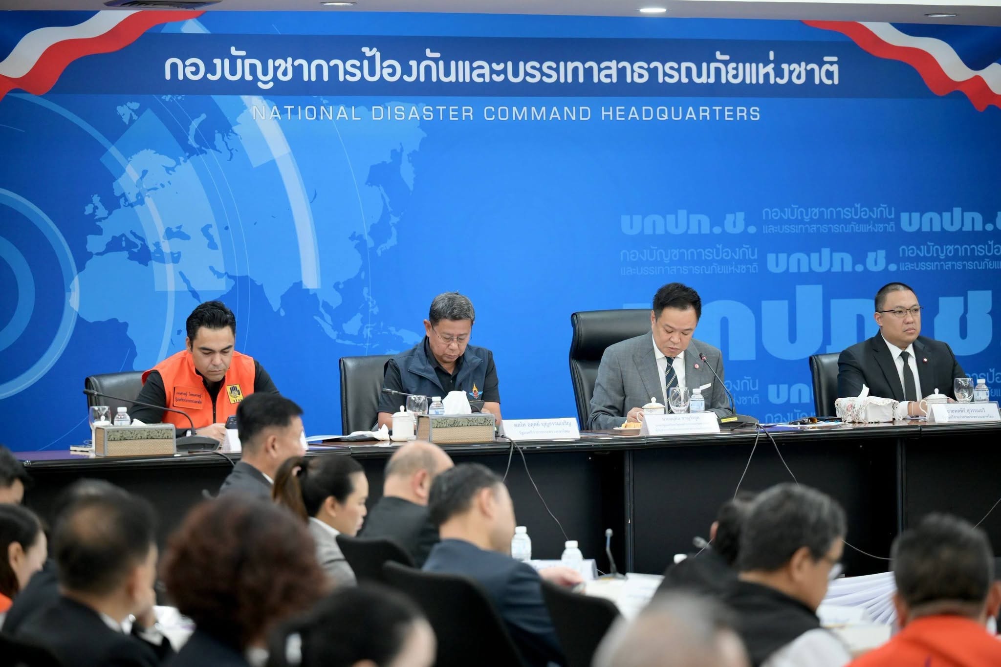 เชียงราย ร่วมประชุมติดตามสถานการณ์พร้อมขานรับนโยบาย นายกฯ บูรณาการรับมือน้ำท่วม 76 จังหวัด และ กทม.