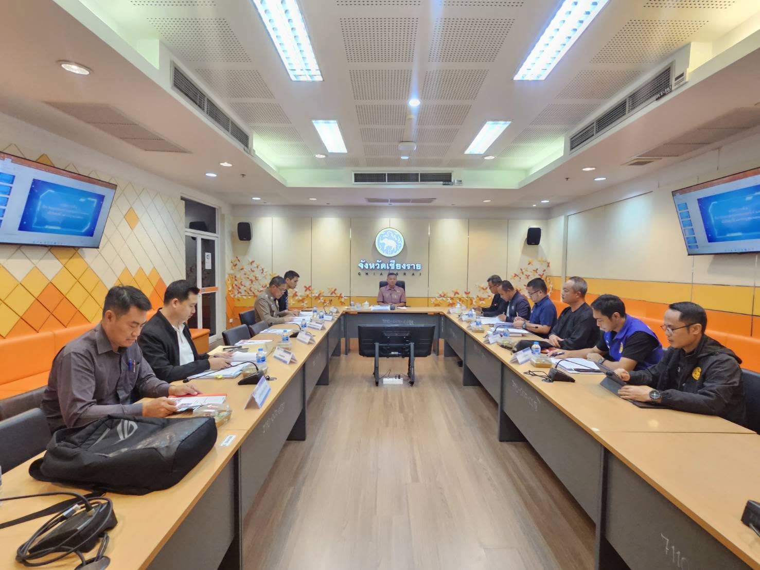 รองผู้ว่าฯ เชียงราย ประชุมคณะกรรมการกลั่นกรองฯ พิจารณาขออนุญาตตั้งสถานบริการ ในอำเภอแม่สาย
