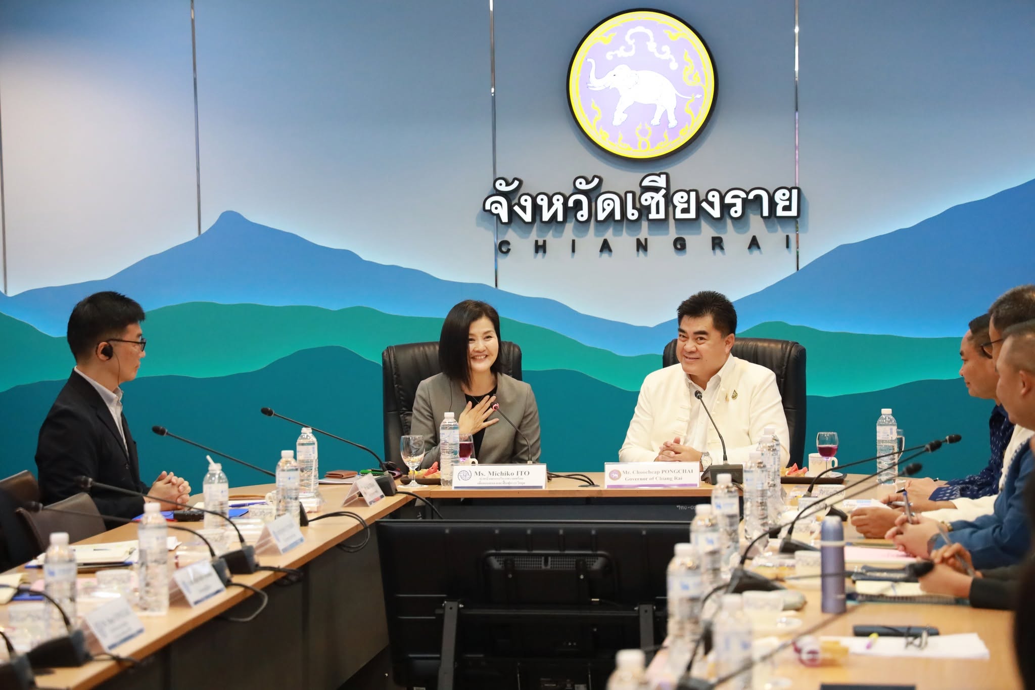 ผู้ว่าฯ เชียงราย นำหน่วยงานภาครัฐ และภาคประชาสังคม ต้อนรับ IOM หารือพลวัตการโยกย้ายถิ่นฐาน เชื่อมความร่วมมือดูแลผู้ย้ายถิ่นในพื้นที่ชายแดน