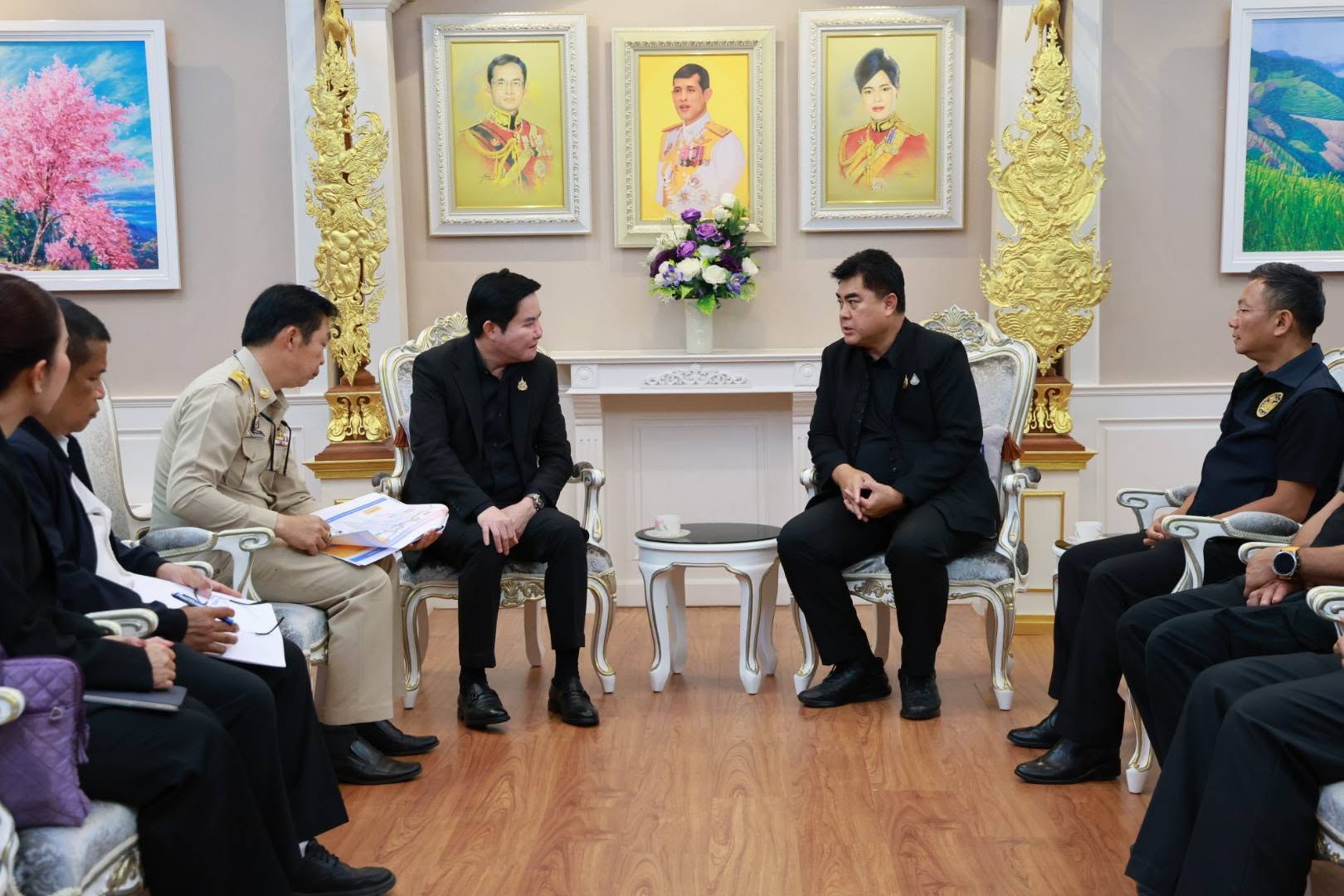 ผู้ว่าฯ เชียงราย ให้การต้อนรับอดีต รมว.พม.และคณะ เพื่อหารือการป้องกันอุทกภัยแม่น้ำสาย