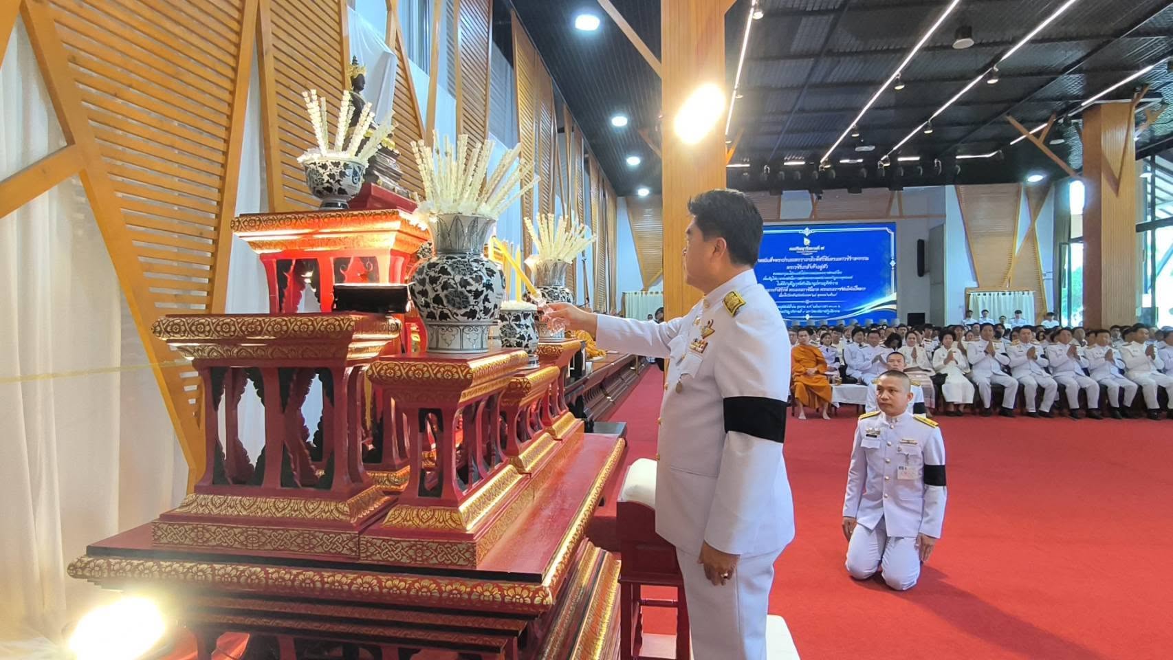 หอปรัชญารัชกาลที่ 9 มรภ.เชียงราย จัดพิธีบำเพ็ญกุศลถวายพระราชกุศล ครบรอบ 1 ปี วันคล้ายวันสวรรคตสมเด็จพระนางเจ้าสิริกิติ์ พระบรมราชินีนาถ พระบรมราชชนนีพันปีหลวง